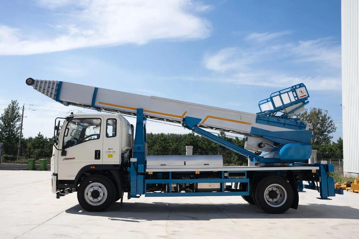 魏县云梯上料车租赁费用